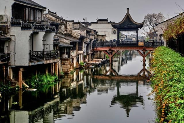 大津重工：亨通集团大型深远海风电安装平台吉水仪式圆满完成